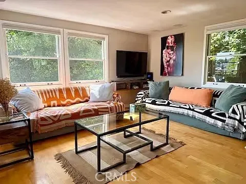 Additional image 44 of 2597 Dearborn, Los Angeles, CA 90068