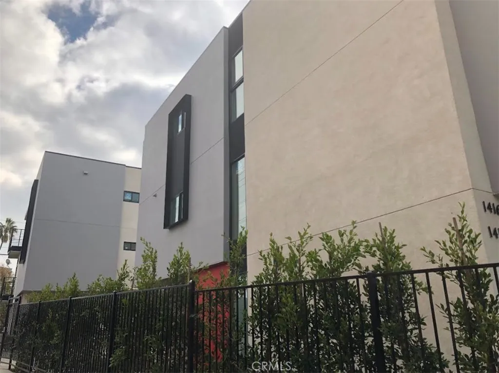 Additional image 20 of 1416 S Cloverdale Ave, Los Angeles, CA 90019