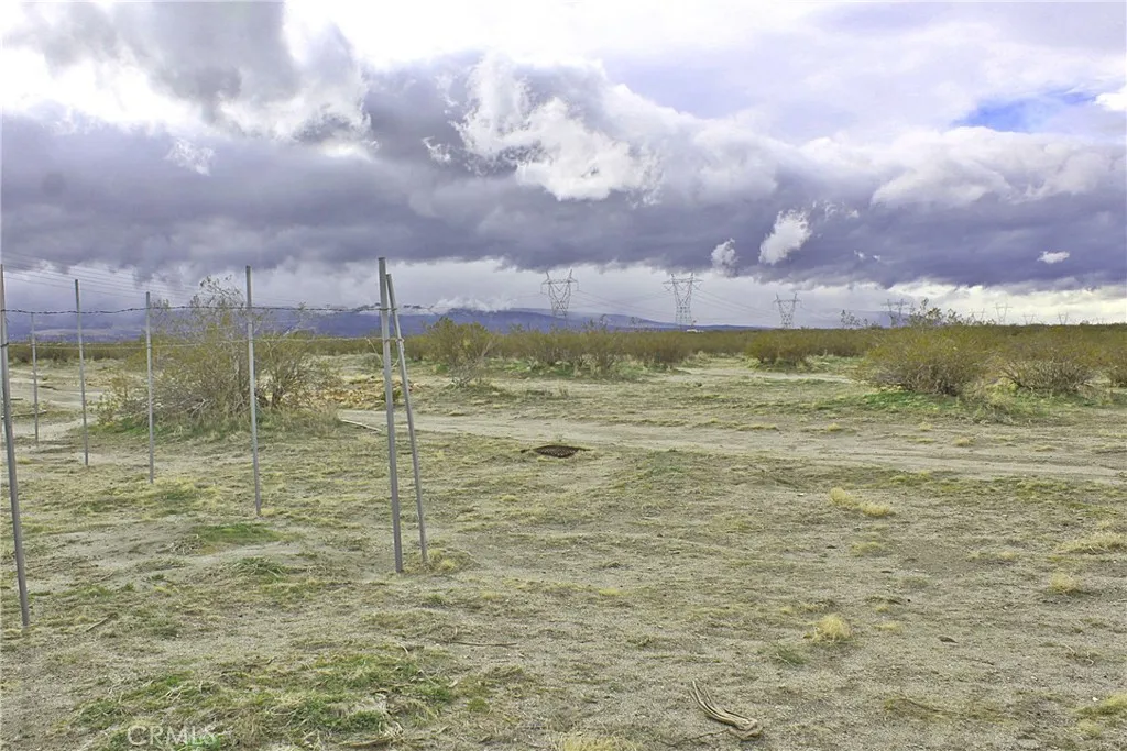 Additional image 10 of 11 Holly Street, Phelan, CA 92371