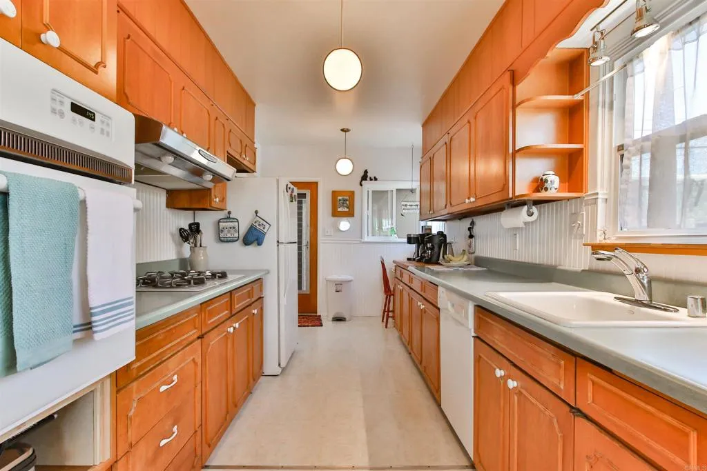 Additional image 14 of 234 Imperial Beach Blvd, Imperial Beach, CA 91932