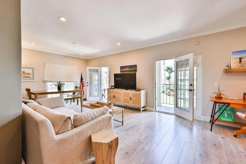 Additional image 39 of 229 Orange Ave Unit 3, Coronado, CA 92118