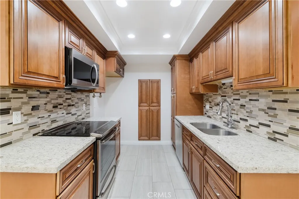 Additional image 2 of 20702 El Toro Rd Unit 226, Lake Forest, CA 92630