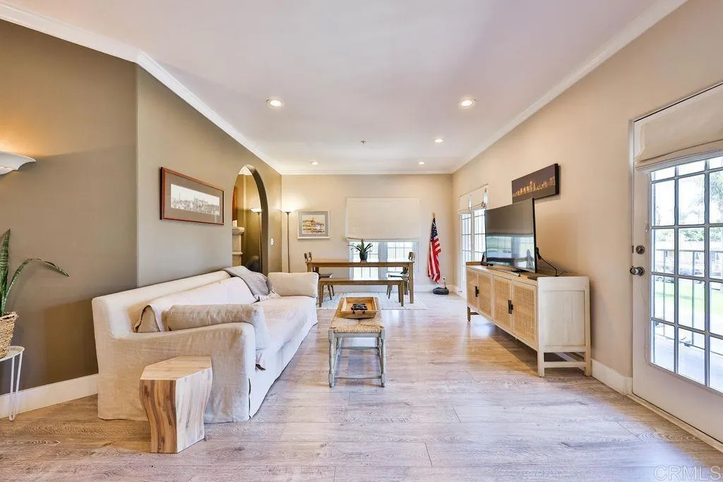 Additional image 119 of 229 Orange Ave Unit 3, Coronado, CA 92118