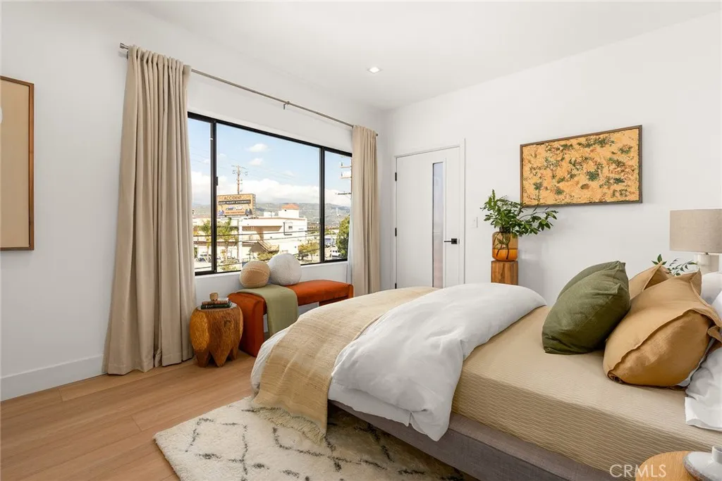 Additional image 18 of 11024 Oxnard St., North Hollywood, CA 91606