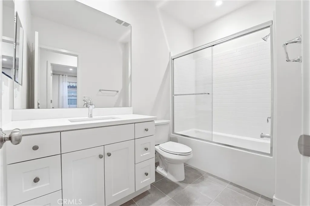 Additional image 17 of 125 Messenger, Irvine, CA 92618