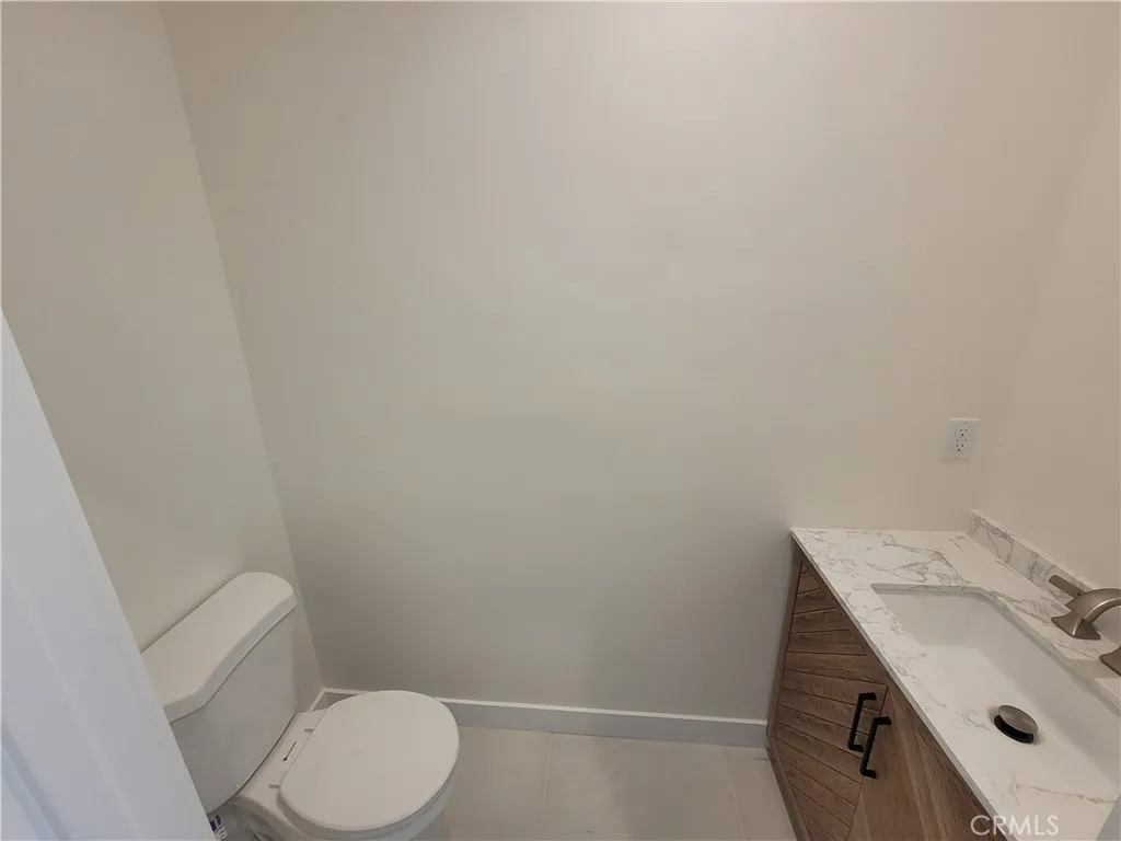 Additional image 5 of 19453 Strathern Street, Reseda, CA 91335