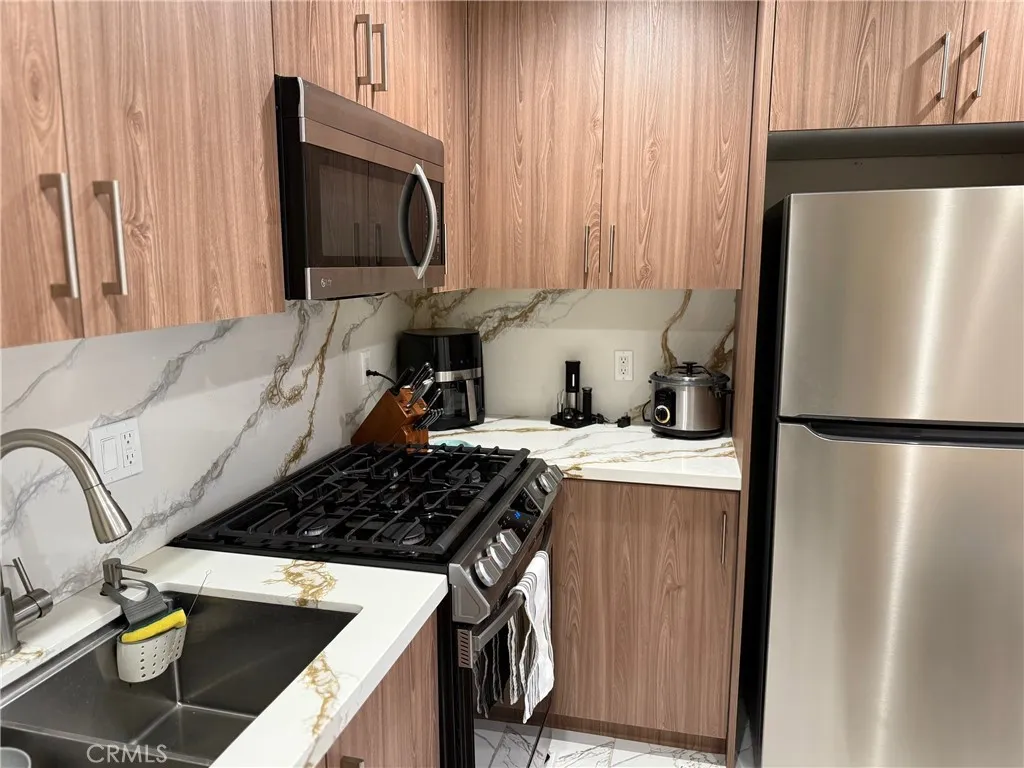 Additional image 4 of 20625 Tuba Street, Chatsworth, CA 91311