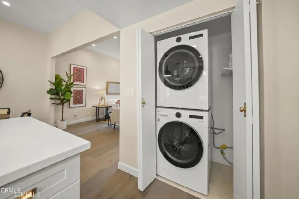 Additional image 22 of 511 S El Molino Unit 17, Pasadena, CA 91101