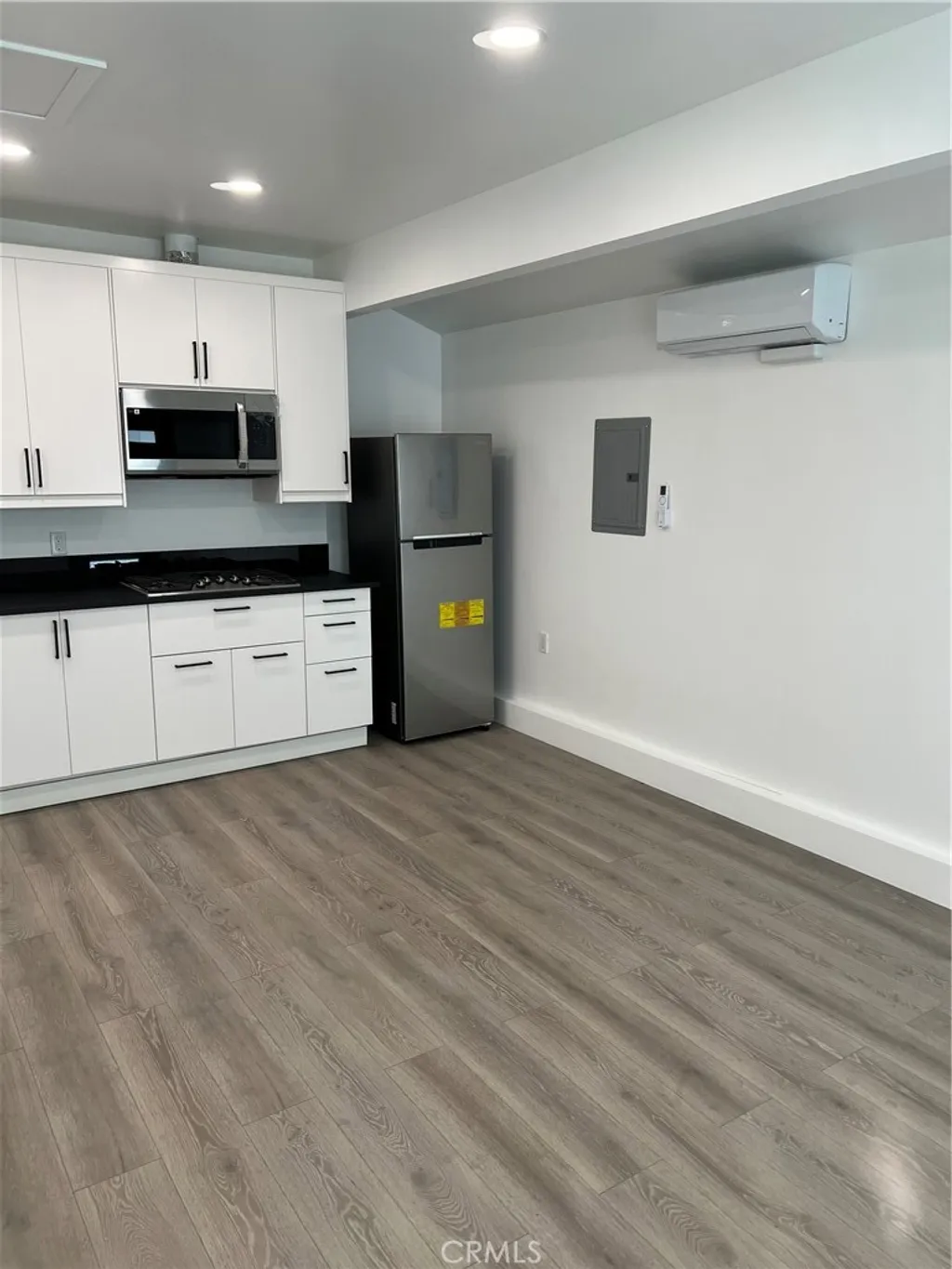 Additional image 4 of 19851 Gresham Street, Northridge, CA 91324