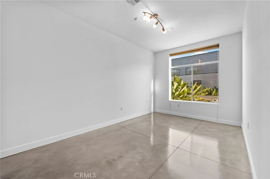 Additional image 44 of 435 W Center Street Promenade Unit 331, Anaheim, CA 92805