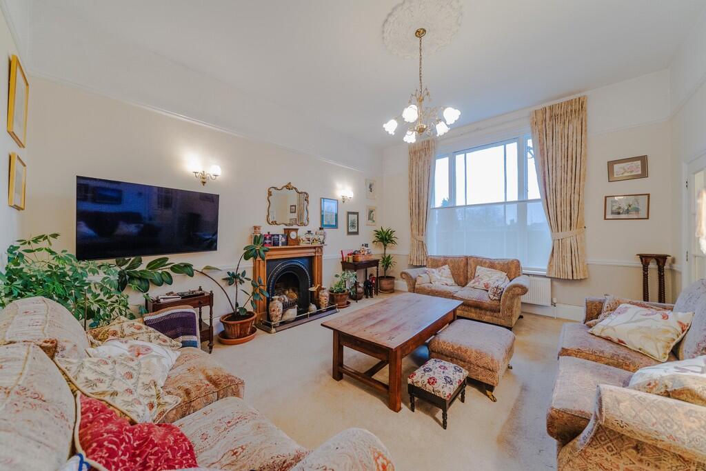 房产图片 18 - 埃奇巴斯顿，克拉伦登路