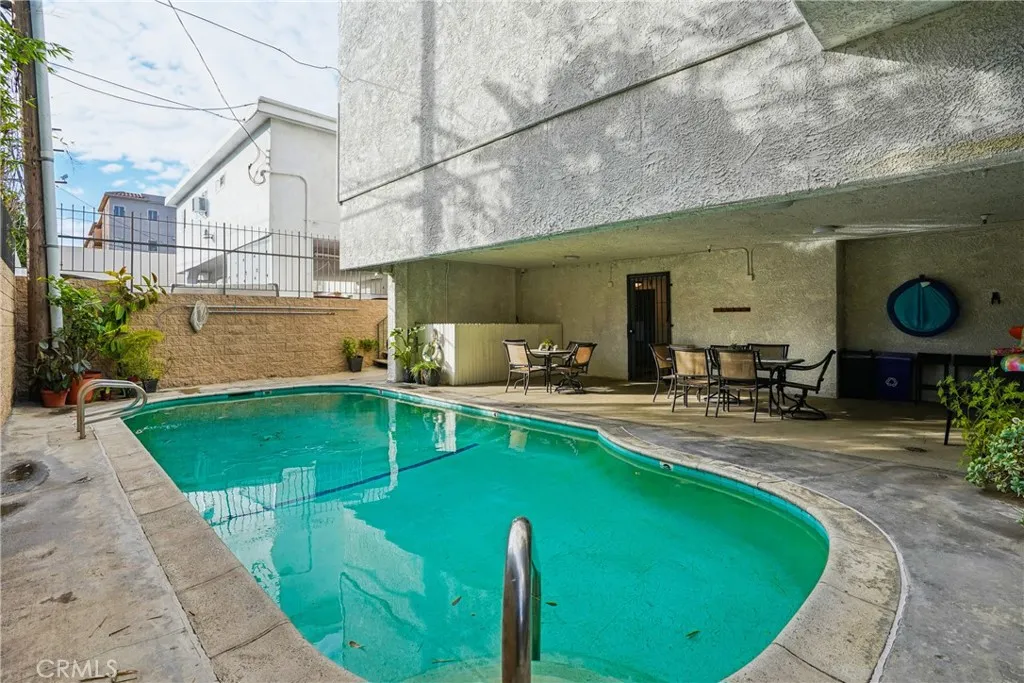 Additional image 20 of 11162 Camarillo St Unit 106, West Toluca Lake, CA 91602