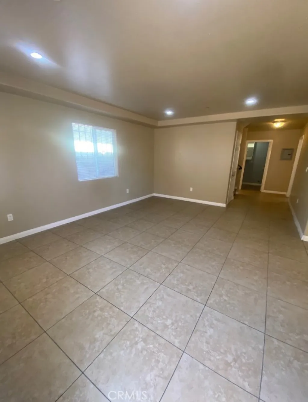 Additional image 4 of 635 E 79th St, Los Angeles, CA 90001