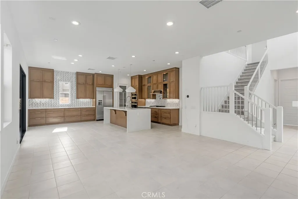 Additional image 9 of 19292 Merryweather Drive, Canyon Country, CA 91351