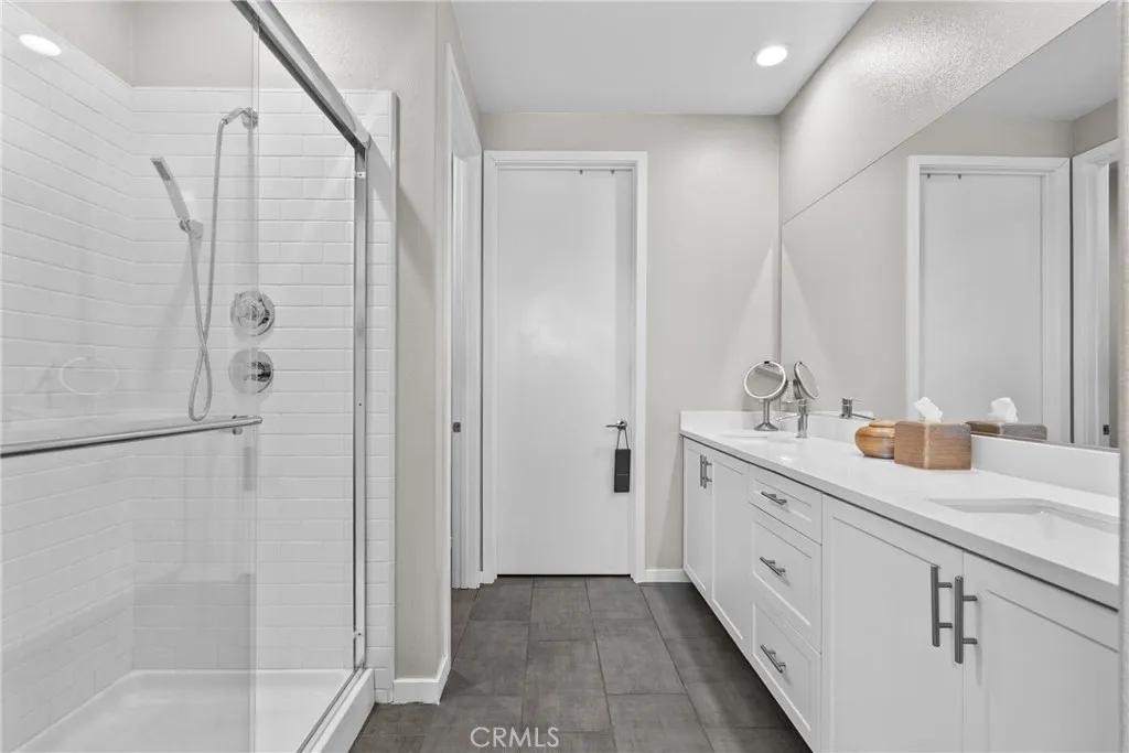 Additional image 13 of 13135 W Lumina Way, Valley Glen, CA 91401