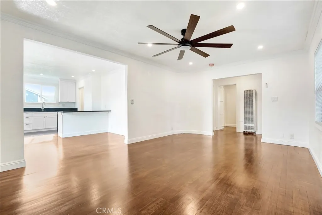 Additional image 6 of 750 W 118th St, Los Angeles, CA 90044