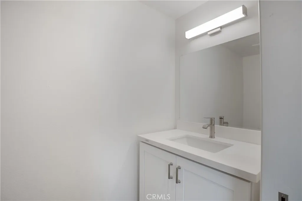 Additional image 16 of 57 Claret, Irvine, CA 92614