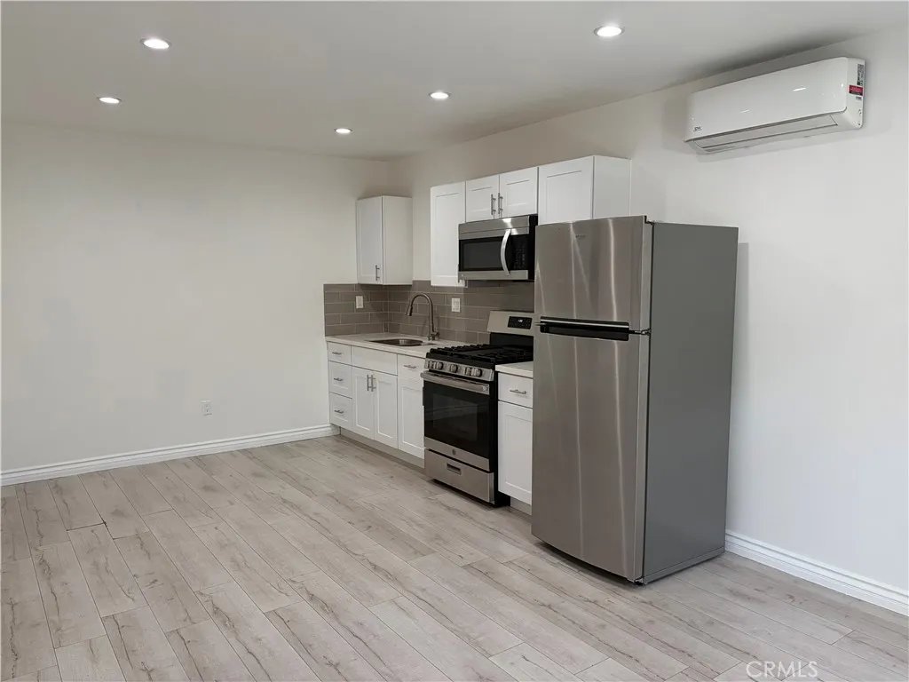 Additional image 9 of 22809 Gault Street, West Hills, CA 91307