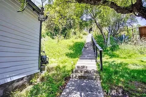 Additional image 56 of 2597 Dearborn, Los Angeles, CA 90068