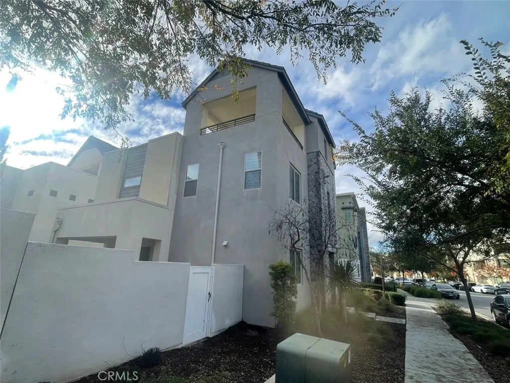 Additional image 55 of 170 Episode, Irvine, CA 92618