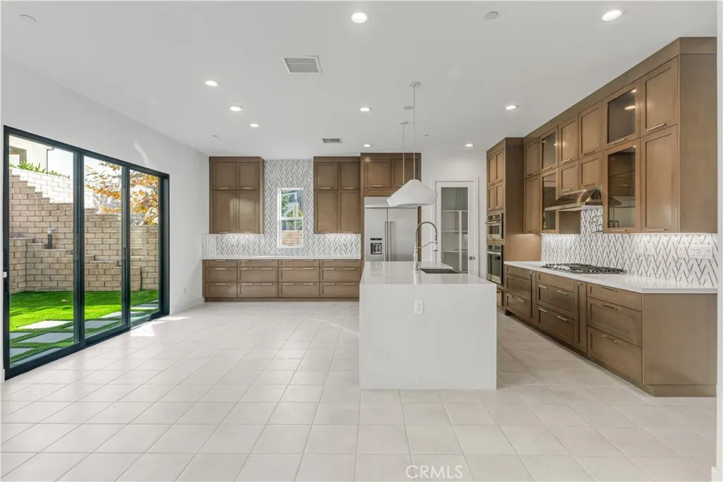 Additional image 34 of 19292 Merryweather Drive, Canyon Country, CA 91351