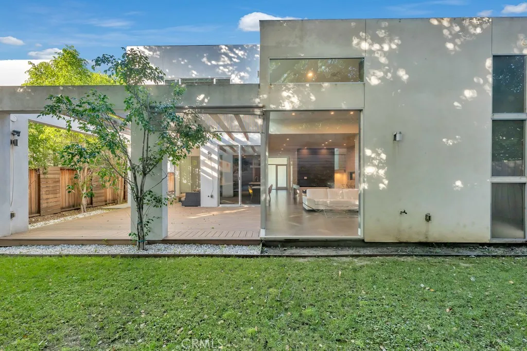 Additional image 76 of 16518 Moorpark Street, Encino, CA 91436