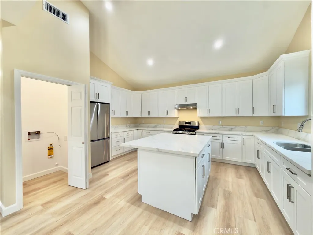 Additional image 46 of 12539 1/2 Bromwich Street, Pacoima, CA 91331