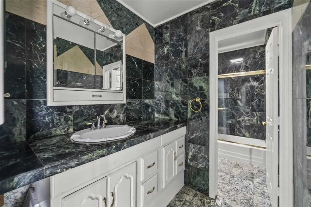 Additional image 11 of 6160 Whitsett Avenue Unit 8, North Hollywood, CA 91606