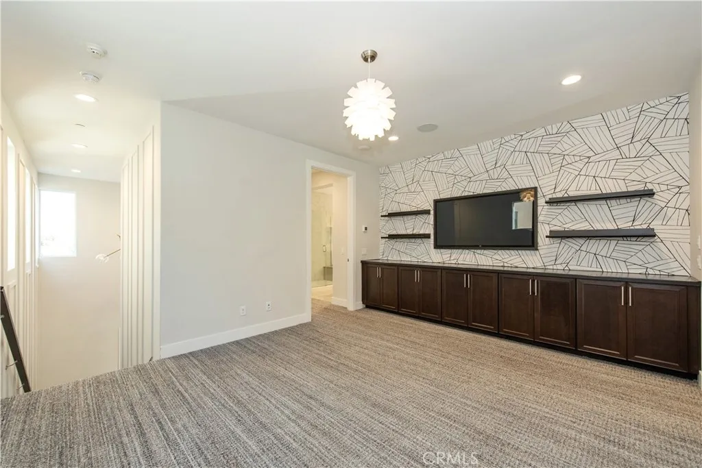 Additional image 13 of 255 Sawbuck, Irvine, CA 92618