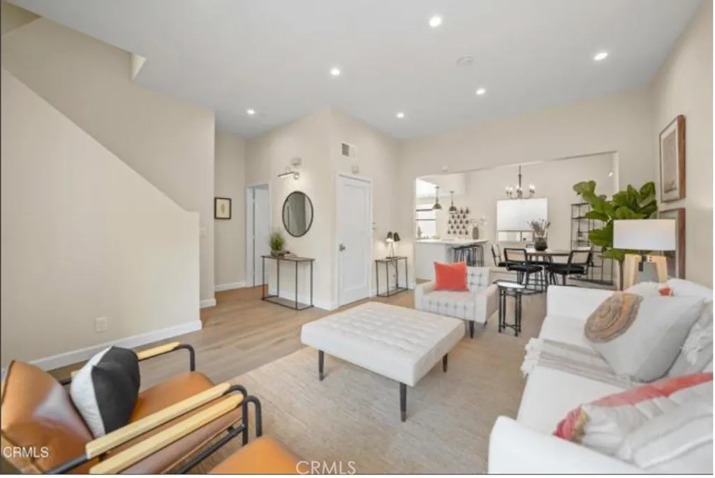 Additional image 5 of 511 S El Molino Unit 17, Pasadena, CA 91101