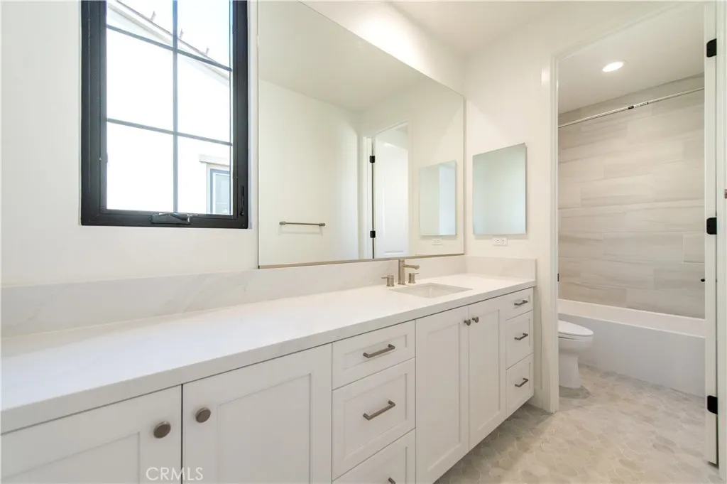 Additional image 33 of 457 Treeline, Irvine, CA 92602