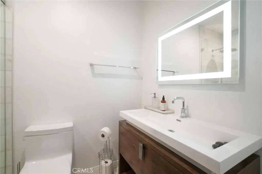 Additional image 11 of 22041 Costanso Street Unit 104, Woodland Hills, CA 91364