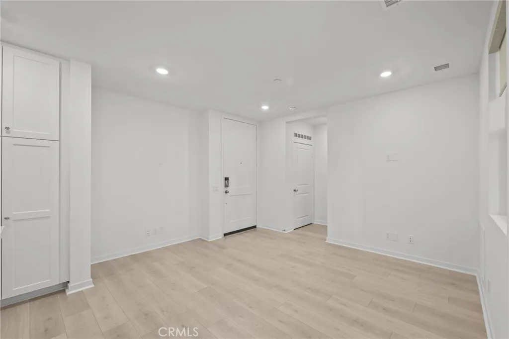 Additional image 40 of 980 N Tangent Privado Unit 202, Ontario, CA 91764