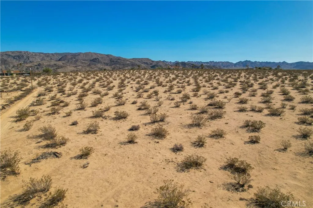 Additional image 18 of 10 Noels Knoll, 29 Palms, CA 92277