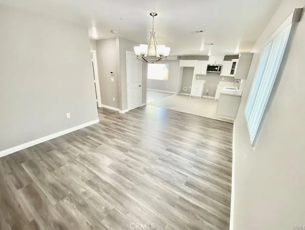 Additional image 5 of 10617 S Broadway, Los Angeles, CA 90003