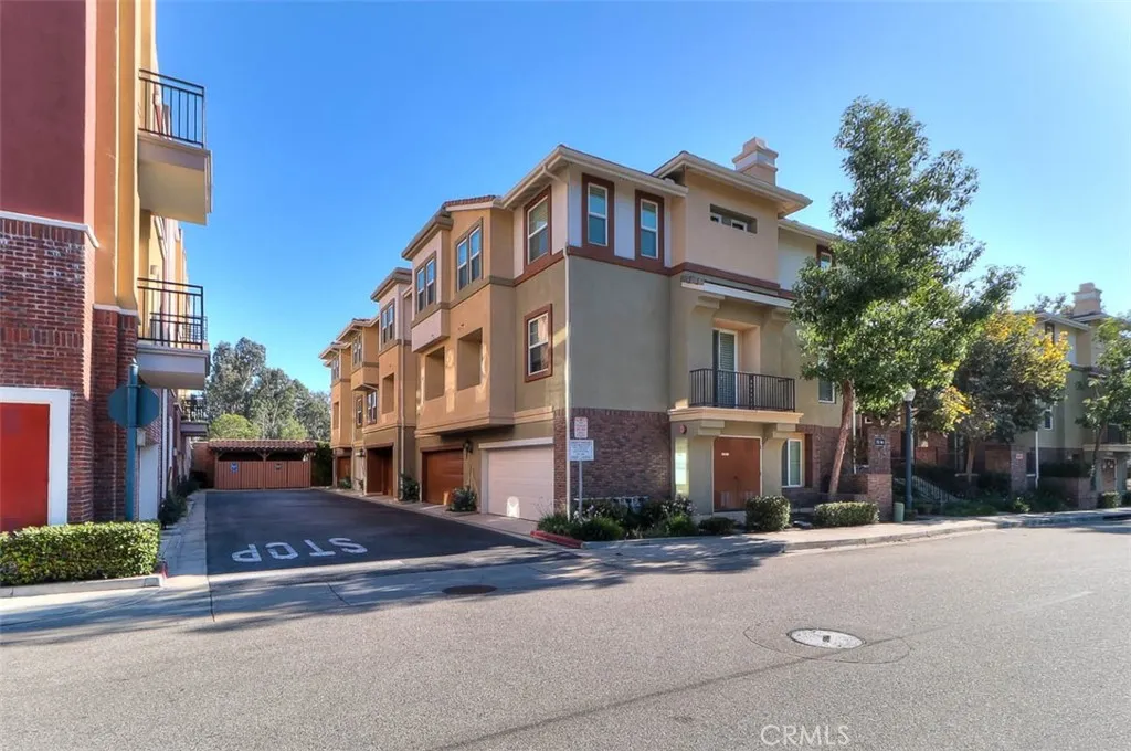 Additional image 108 of 754 W 1st Street, Claremont, CA 91711