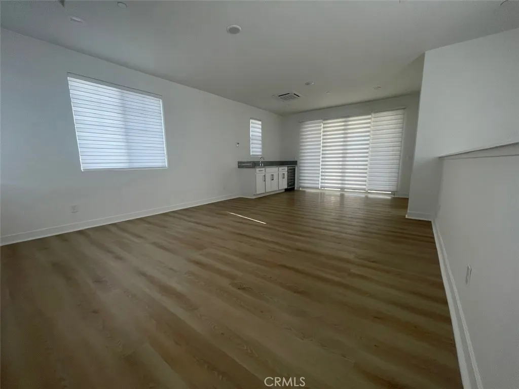 Additional image 102 of 170 Episode, Irvine, CA 92618