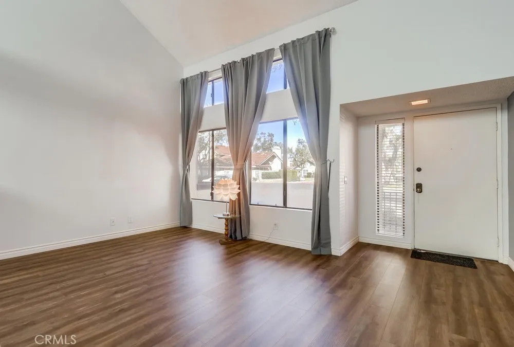 Additional image 26 of 38 Springacre, Irvine, CA 92614