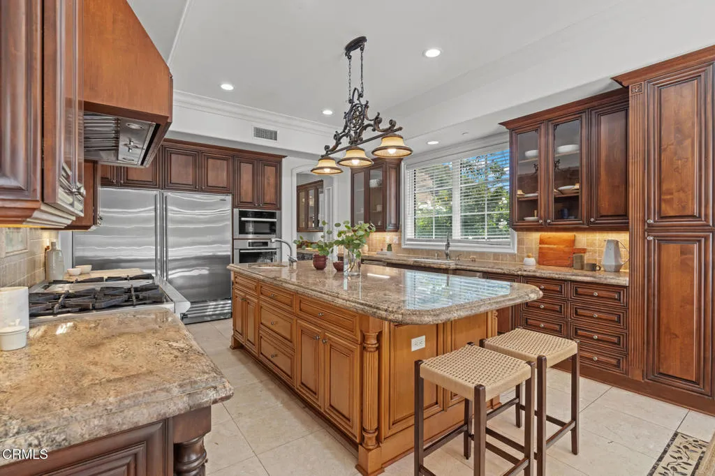 Additional image 16 of 1571 N Bundy Drive, Los Angeles, CA 90049