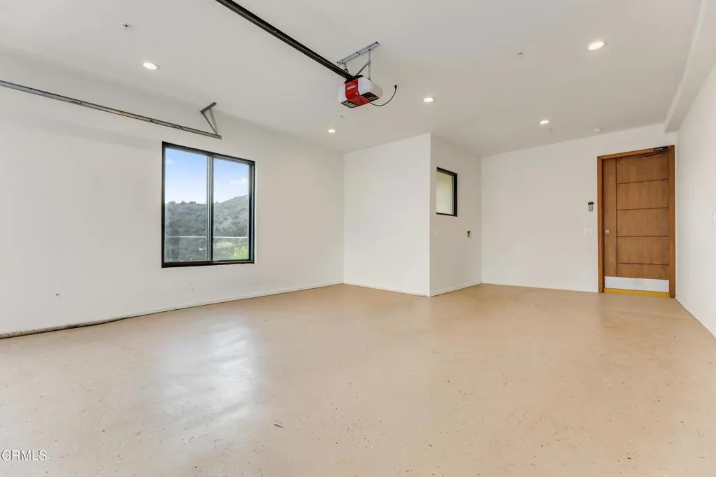 Additional image 133 of 12480 Viewcrest Road, Los Angeles, CA 91604