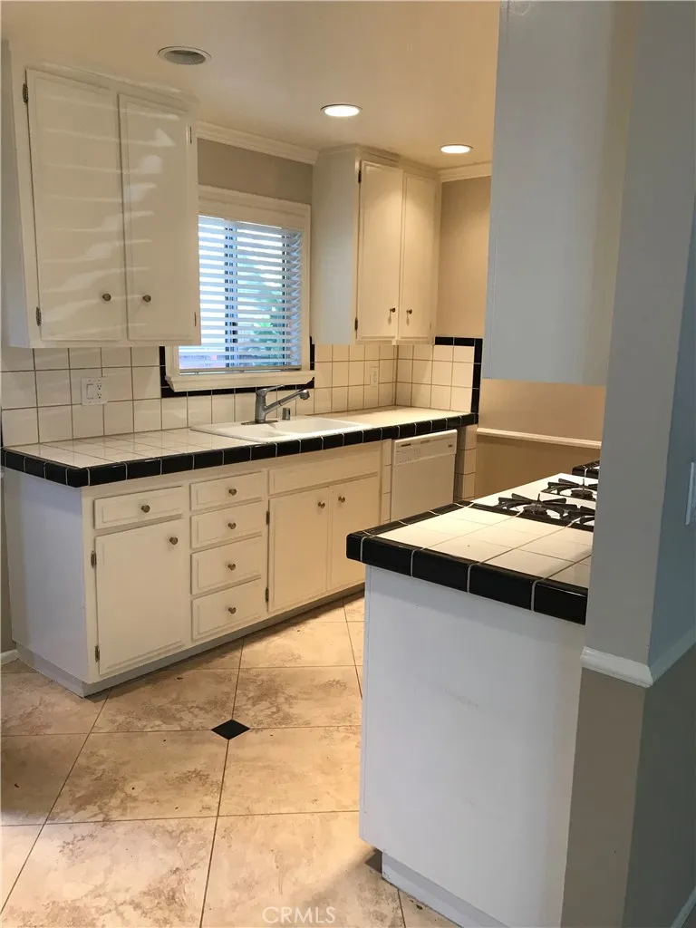 Additional image 21 of 356 E 20th Street Unit D, Costa Mesa, CA 92627