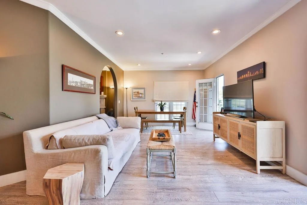 Additional image 104 of 229 Orange Ave Unit 3, Coronado, CA 92118