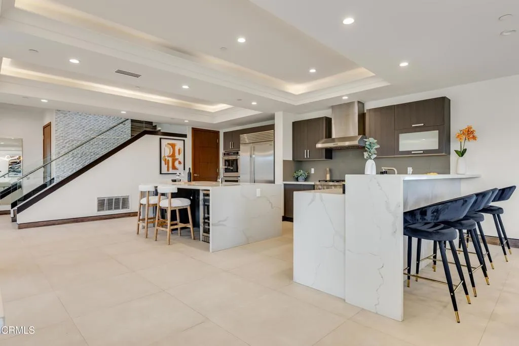 Additional image 129 of 12480 Viewcrest Road, Los Angeles, CA 91604