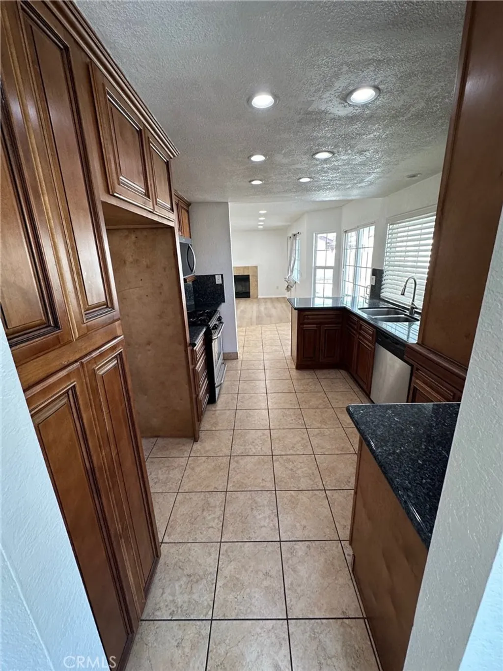 Additional image 15 of 15858 Montgomery Dr, Fontana, CA 92336