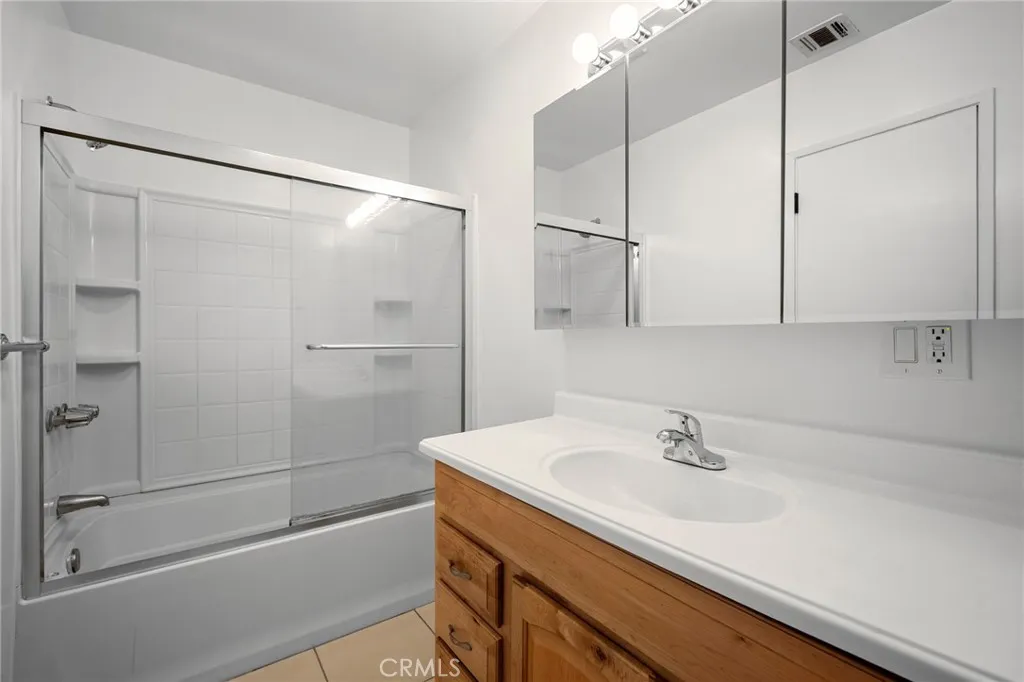 Additional image 41 of 1415 Cosmic Way Unit 6, Glendale, CA 91201