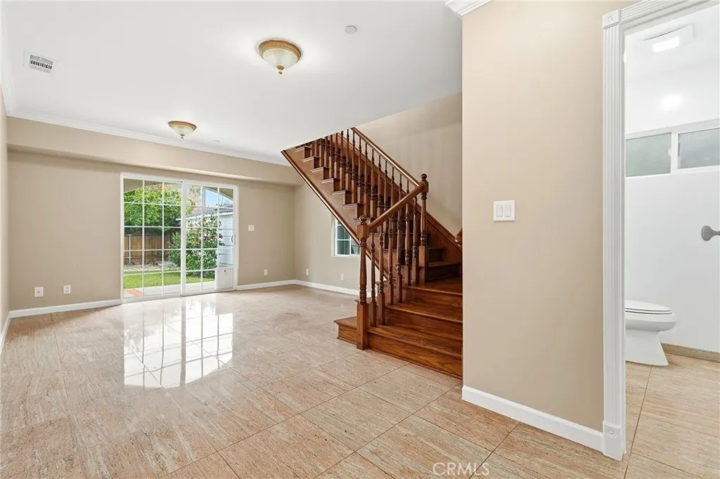 Additional image 36 of 216 N Catalina St, Burbank, CA 91505