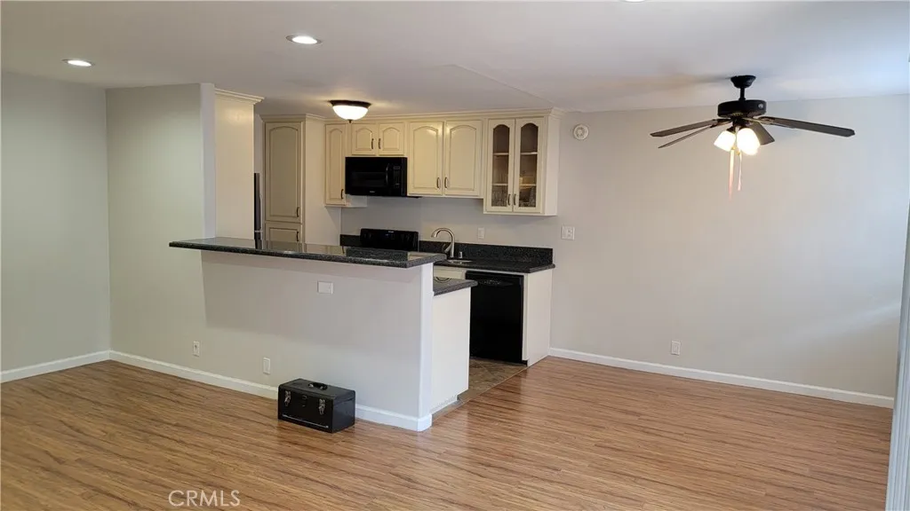 Additional image 14 of 5403 Newcastle Avenue Unit 12, Encino, CA 91316