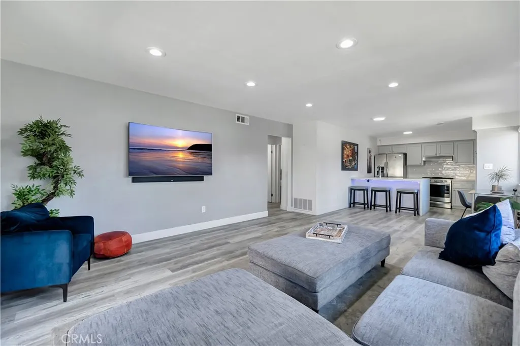 Additional image 14 of 4612 Via Vista Circle Unit 5, Huntington Beach, CA 92649