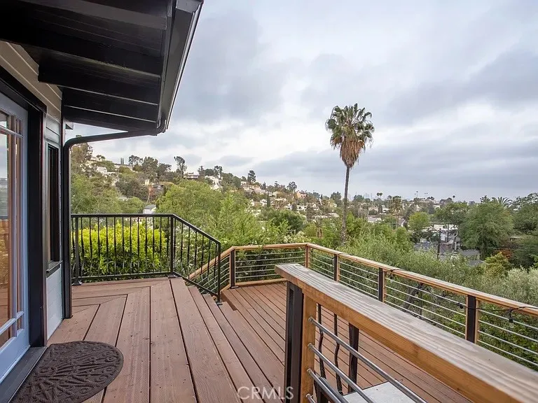 Additional image 47 of 2597 Dearborn, Los Angeles, CA 90068