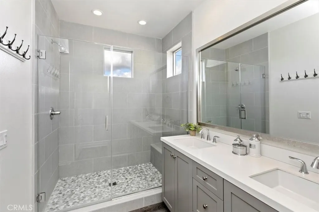 Additional image 31 of 55 Fuchsia, Lake Forest, CA 92630